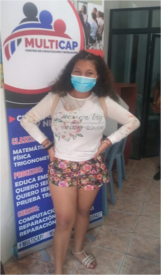 Estudiante preparándose con MULTICAP para el ingreso a la universidad